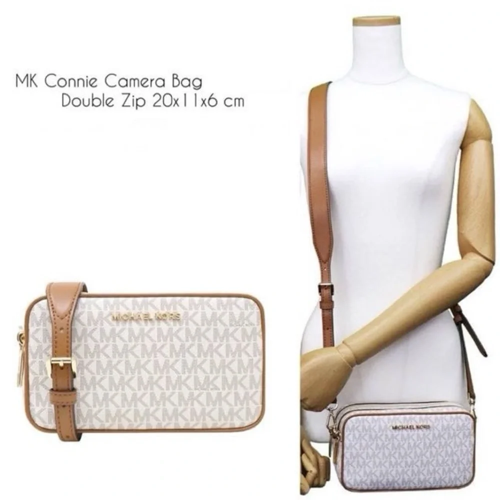 Michael Kors ‘Connie’ Crossbody Camera Bag - Picture 1 of 16